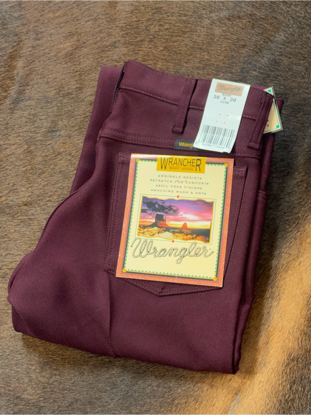 Wrangler Wine Colored Pants with Patch Detail - Picture 10 of 16